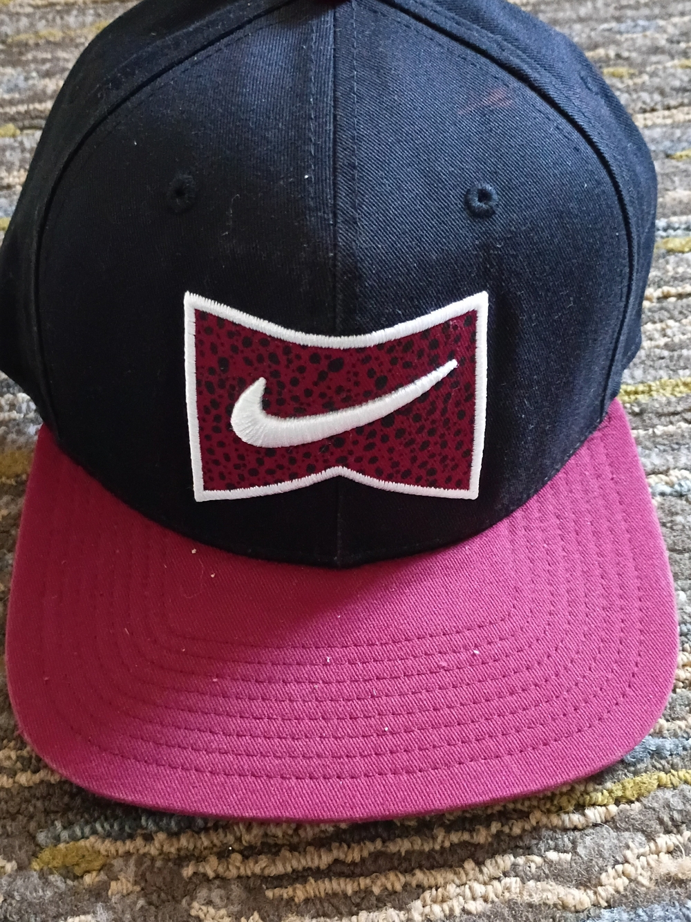 Nike SB Magenta Safari Pennant Hat